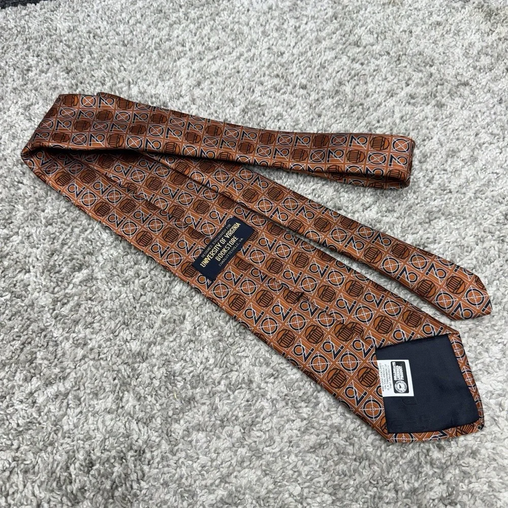 University of Virginia Bookstore silk/Polyester Tie Necktie Men's (3.75 x 58)